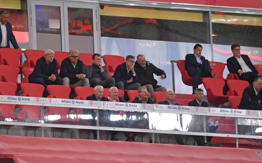 functionaries without Covid-19 masks